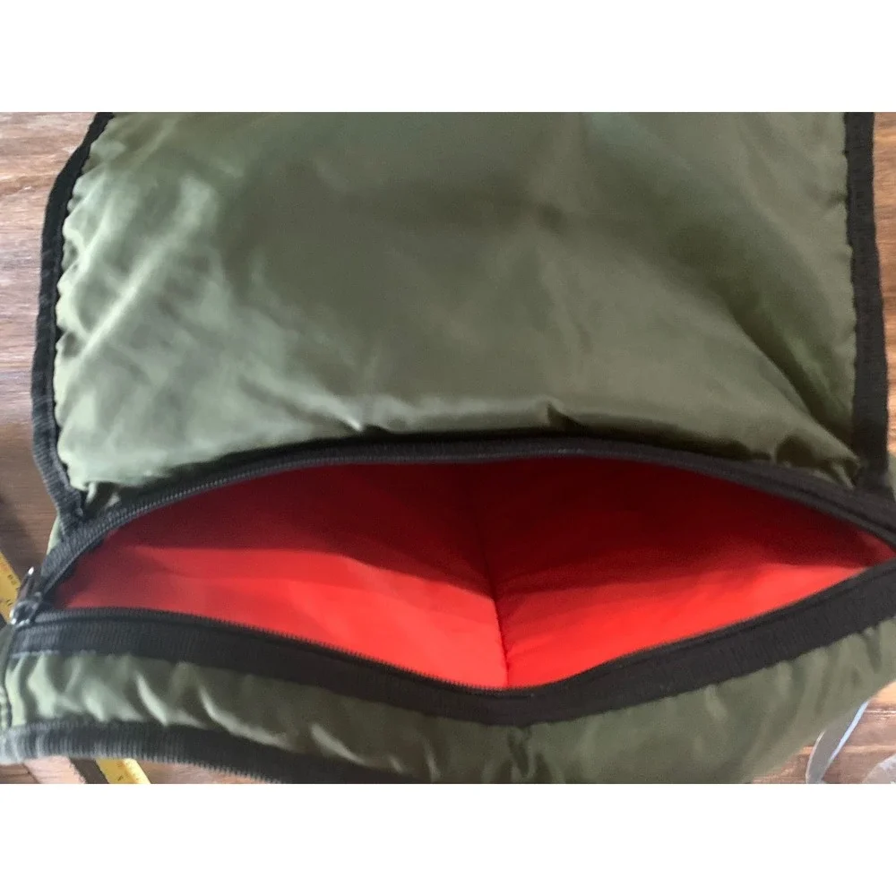 Aeropostale Olive Green Nylon Messenger Bag Vintage Gorpcore Techwear Streetwear